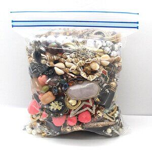 Vintage Wearable Jewelry Lot